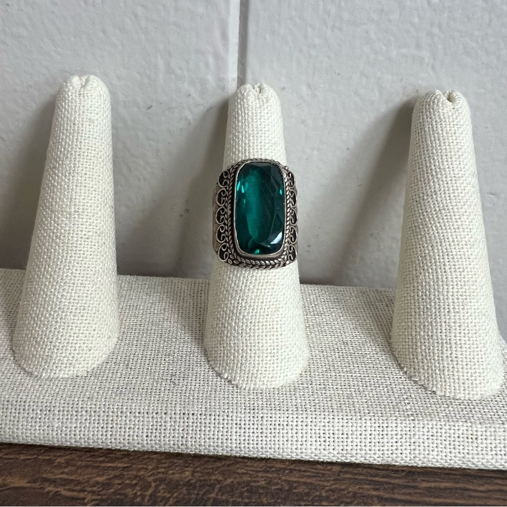 Sterling‎ ring with teal stone SZ 7